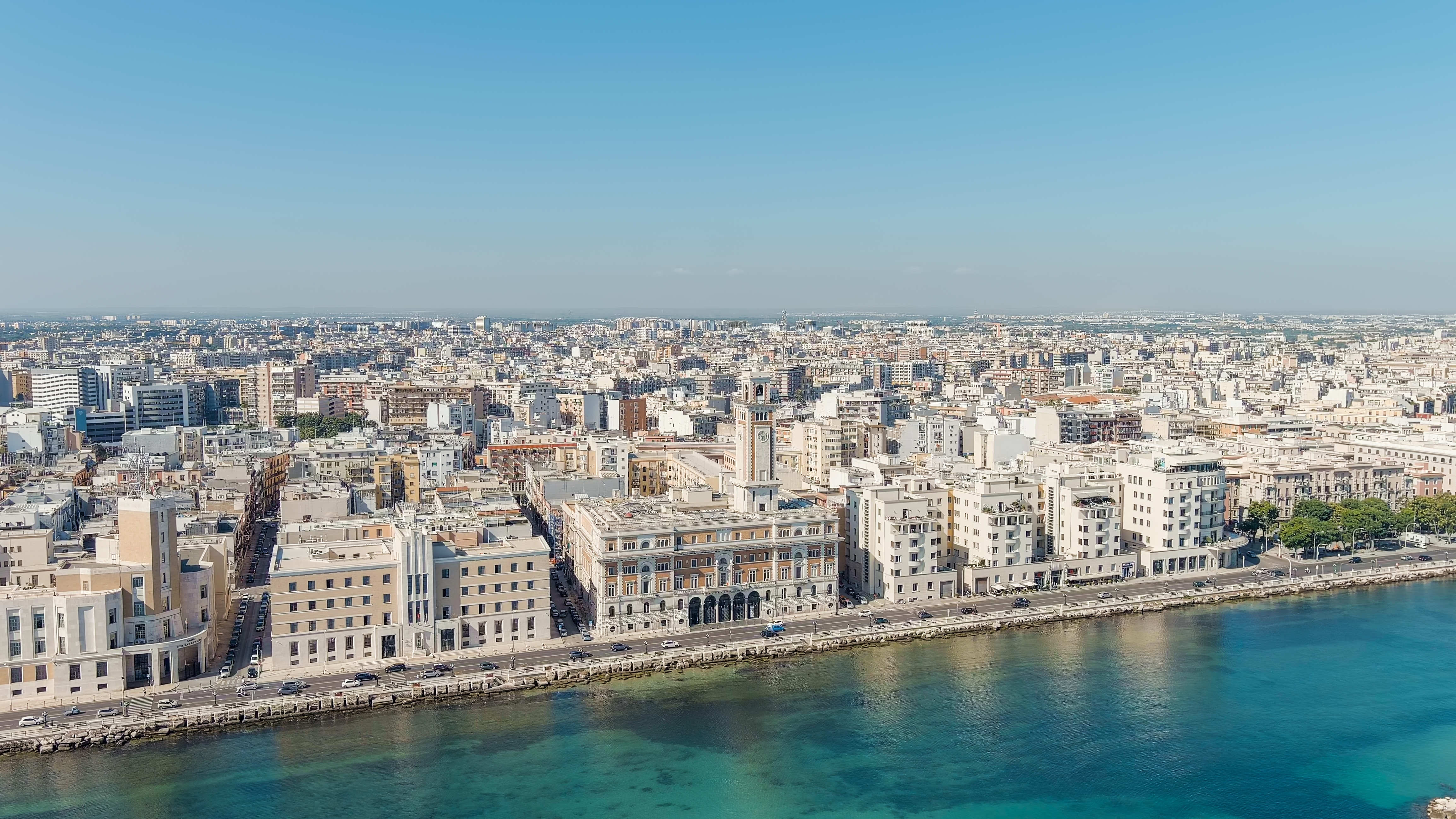 Edison Energia punta sulla Puglia: contratti in aumento di oltre l’80% in un anno, 130 negozi e una comunità energetica solidale Edison Energia punta sulla Puglia: contratti in aumento di oltre l’80% in un anno, 130 negozi e una comunità energetica solidale